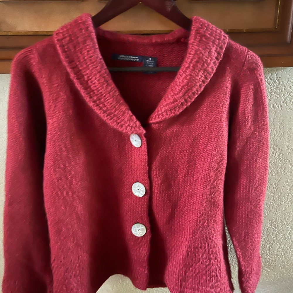 Chic Burgundy Women's Cardigan with Button Details
